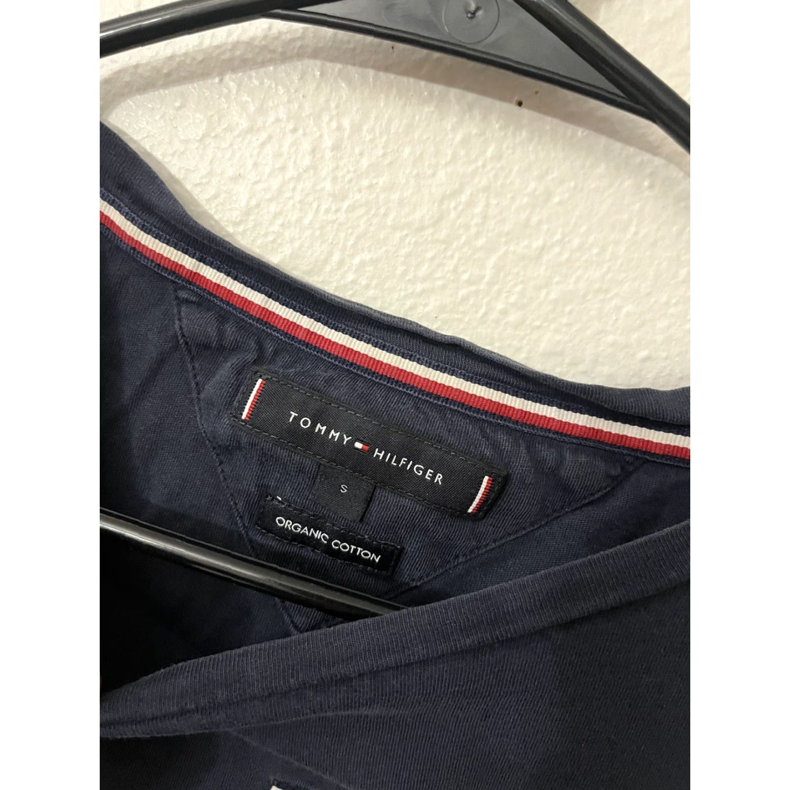 Tommy Hilfiger TOMMY HILFIGER Women’s T-Shirt Small Navy Blue Spell Out 100% Cotton Short Sleeve Pullover Size S / US 4 / IT 40 - 3 Thumbnail