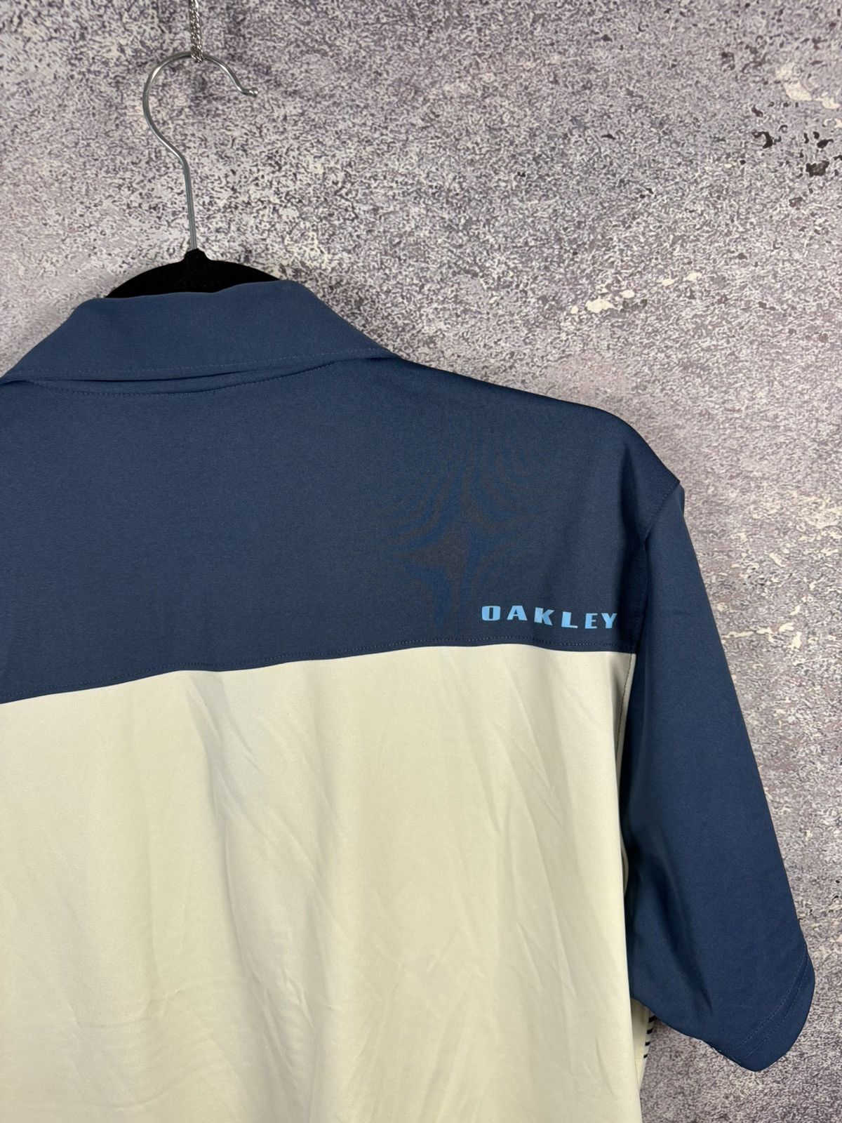 Oakley × Vintage Vintage Oakley Center Logo Stripped Blue Men’s Polo Shirt Size US L / EU 52-54 / 3 - 10 Thumbnail