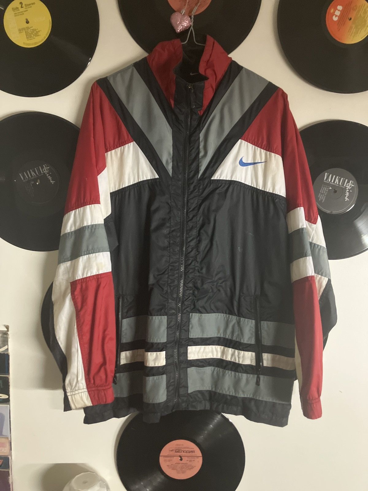 Nike VTG 1992 Nike Spellout Windbreaker Jacket Size S (Fits M) Size US M / EU 48-50 / 2 - 1 Thumbnail