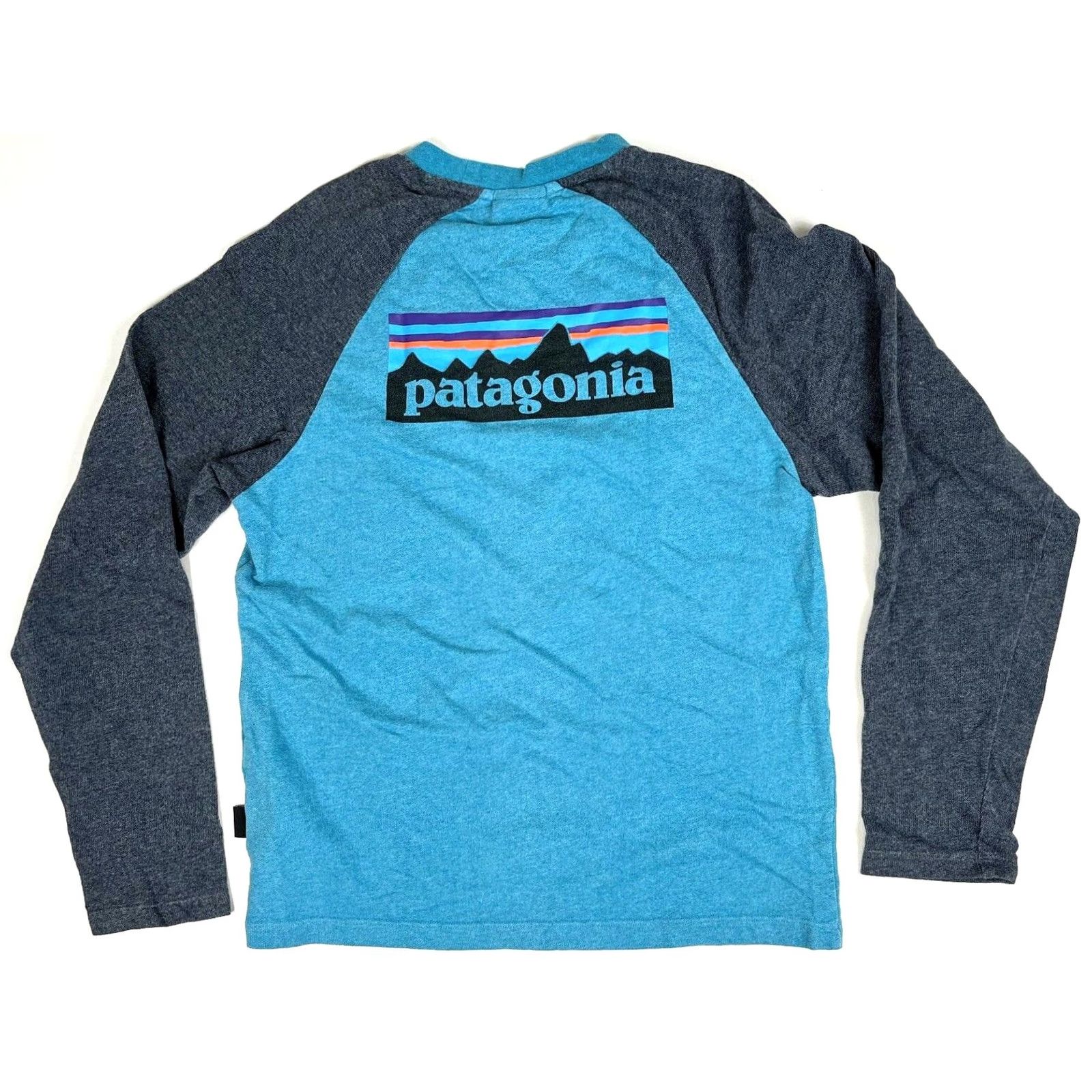 Patagonia Patagonia P-6 Logo Lightweight Crew Neck Sweatshirt Mens Sz S Blue Gray 2017 Outdoor Logo Double-Sided Organic Cotton Blend T-Shirt Style 39485 Size US S / EU 44-46 / 1 - 5 Thumbnail