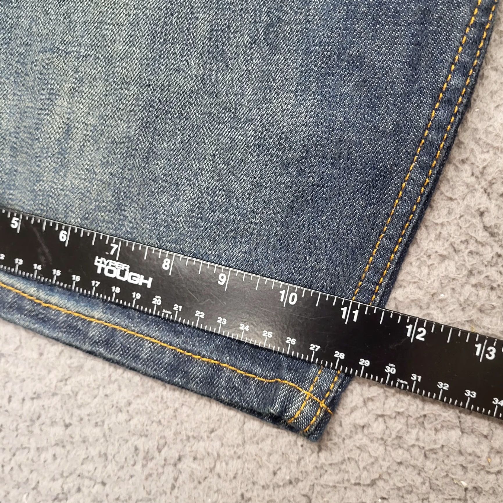 Levi's Levi’s 569 Shorts Mens 33 Denim Blue Loose Straight Leg Hiking Fishing Bermuda Casual Outdoor 90s Mens Size US 33 - 6 Thumbnail