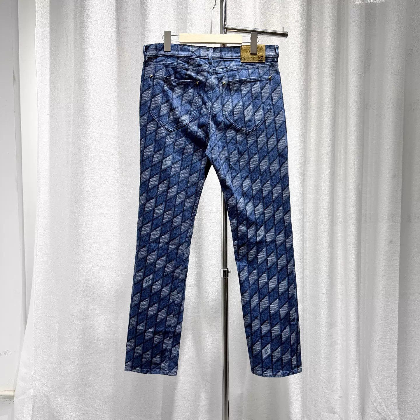 Louis Vuitton LV Quilted Monogram denim pants blue 34 99 new Size US 34 / EU 50 - 2 Thumbnail