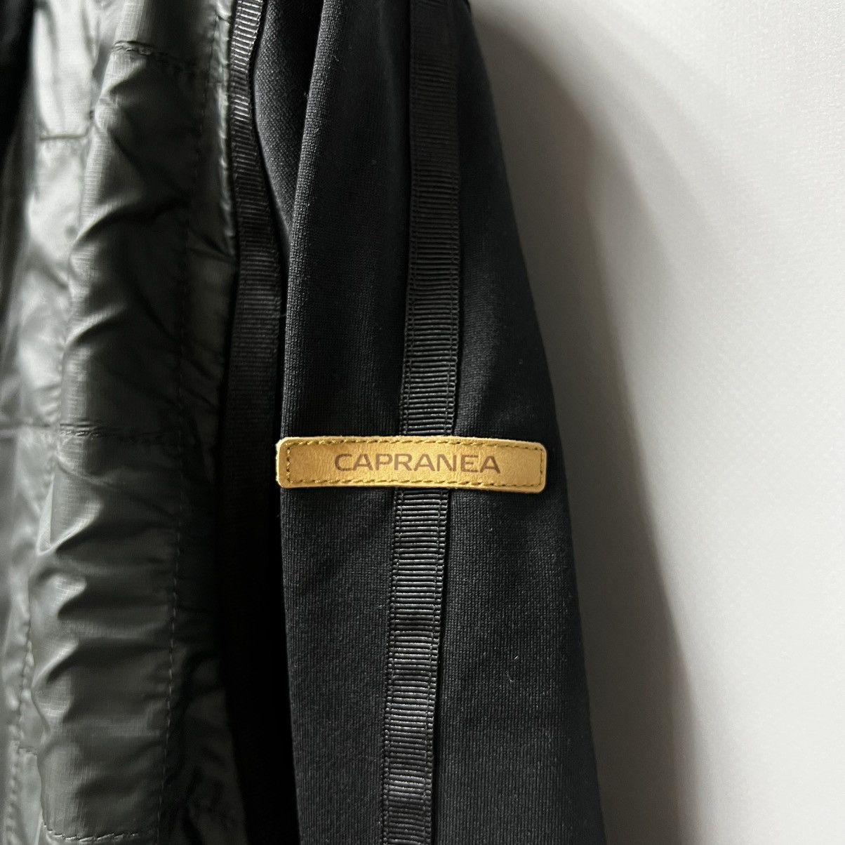 Other Capranea Limited Edition Zip Light Outdoor MidLayer Jacket Size US L / EU 52-54 / 3 - 6 Thumbnail