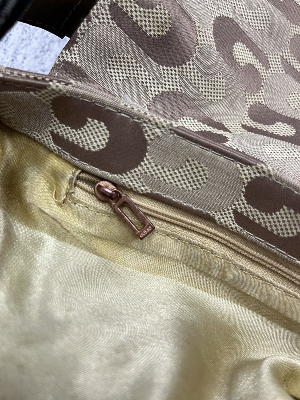 Guess Vintage 00’s GUESS Cloth Handbag Monogram Y2k Avant Garde Size ONE SIZE - 13 Thumbnail