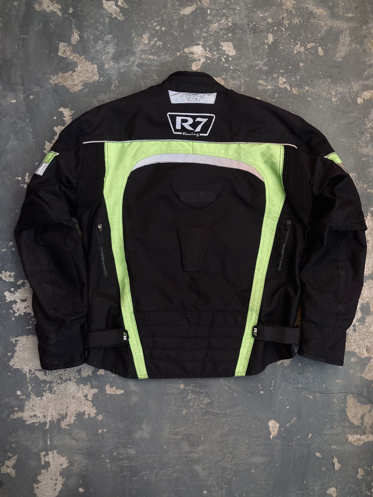 Other R7 Racing Jacket w/ Removable Safety Pads & Inner Liner Size US L / EU 52-54 / 3 - 11 Thumbnail