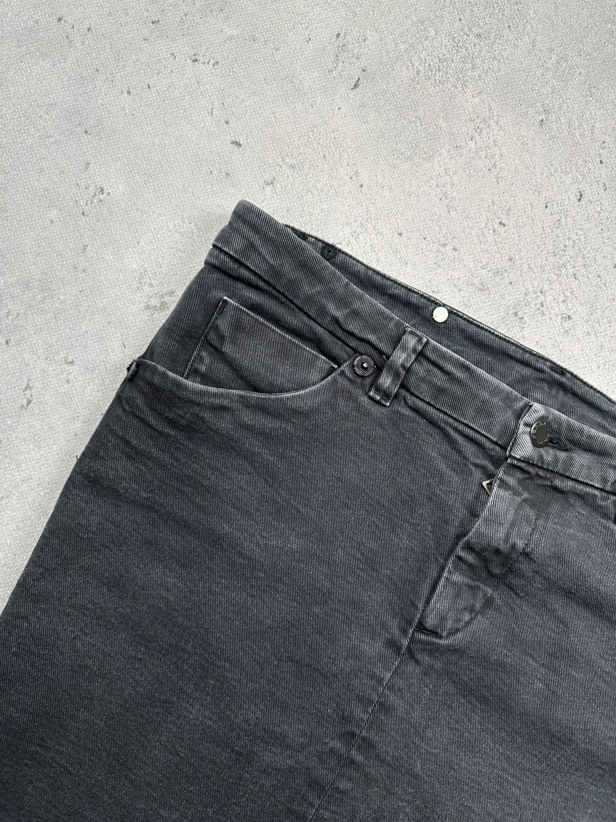Prada Prada Vintage Grey Denim Pencil Skirt Lux Leather Logo Patch Size 30" / US 8 / IT 44 - 6 Thumbnail