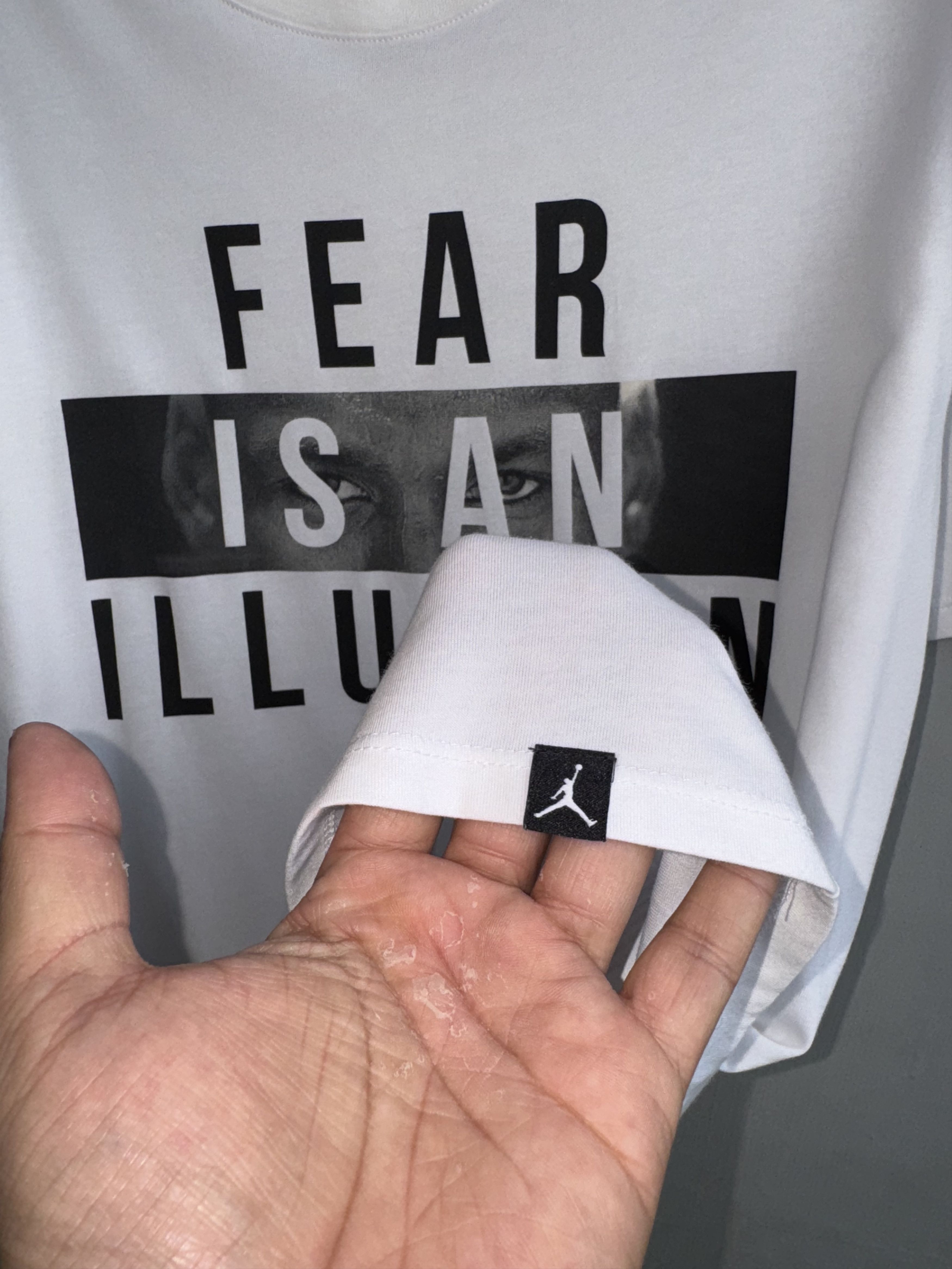 Jordan Brand Nike Air Jordan Fear Is An Illusion Shirt Size US L / EU 52-54 / 3 - 4 Thumbnail