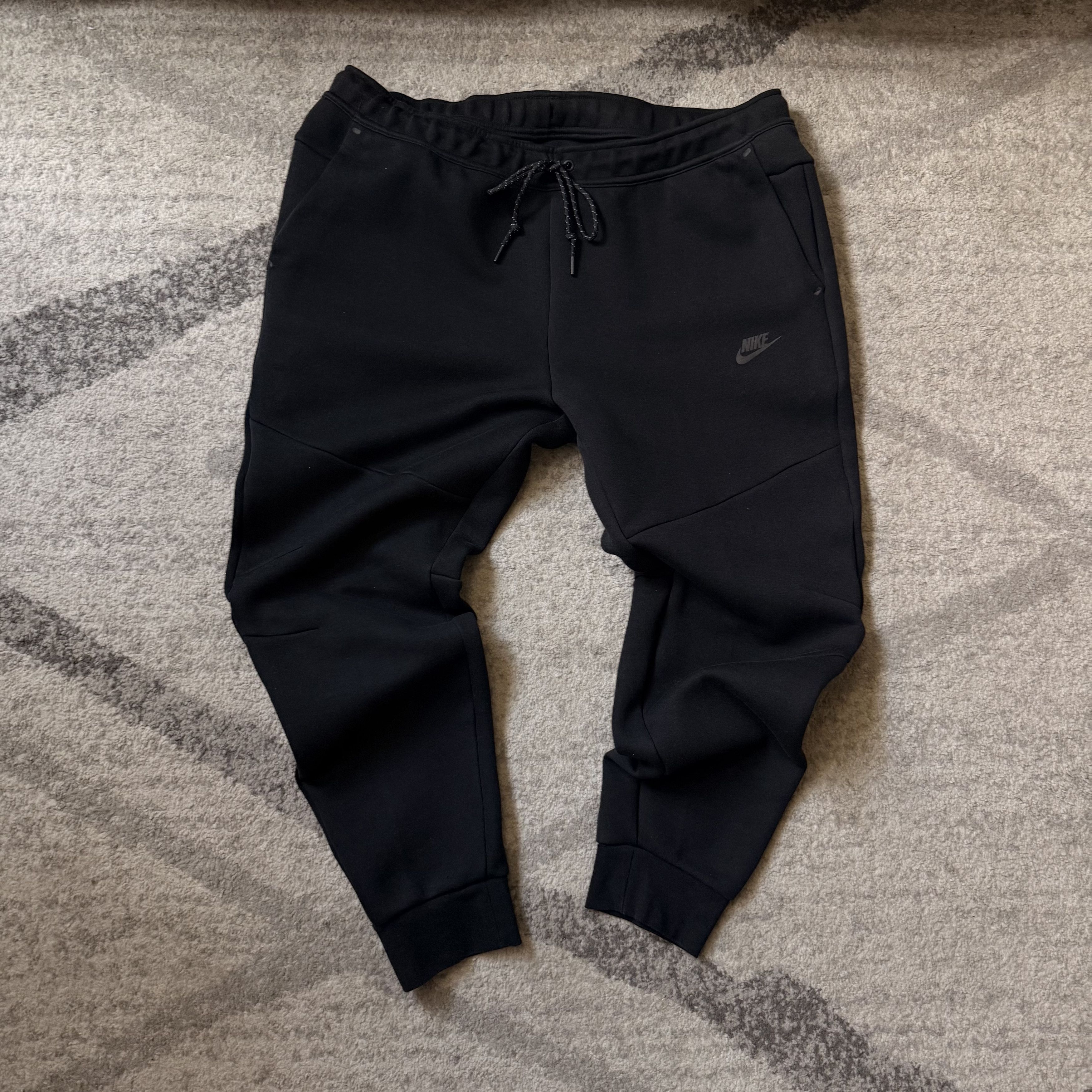 Nike Nike Tech Joggers Size US 40 / EU 56 - 1 Thumbnail