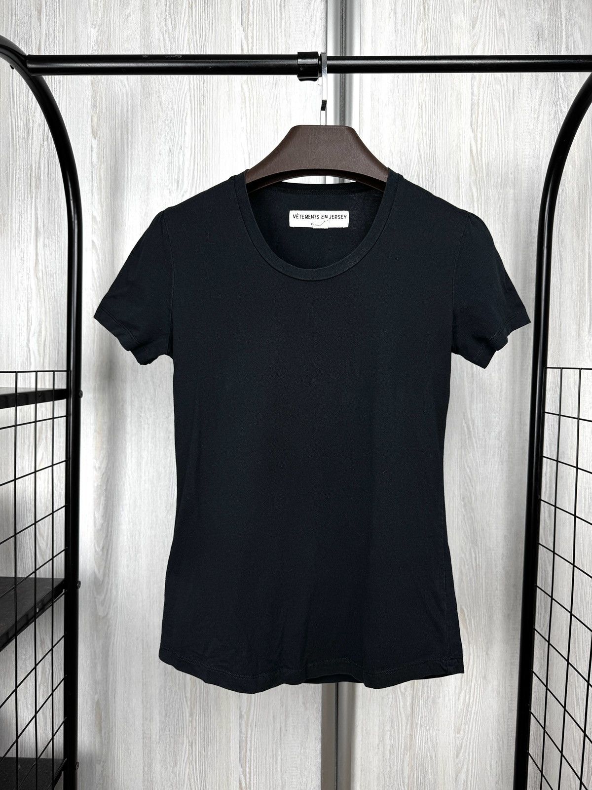 Vetements De Sport By Wim Neels vetements en jersey Wim Neels black tee shirt size 38 Size S / US 4 / IT 40 - 1 Thumbnail