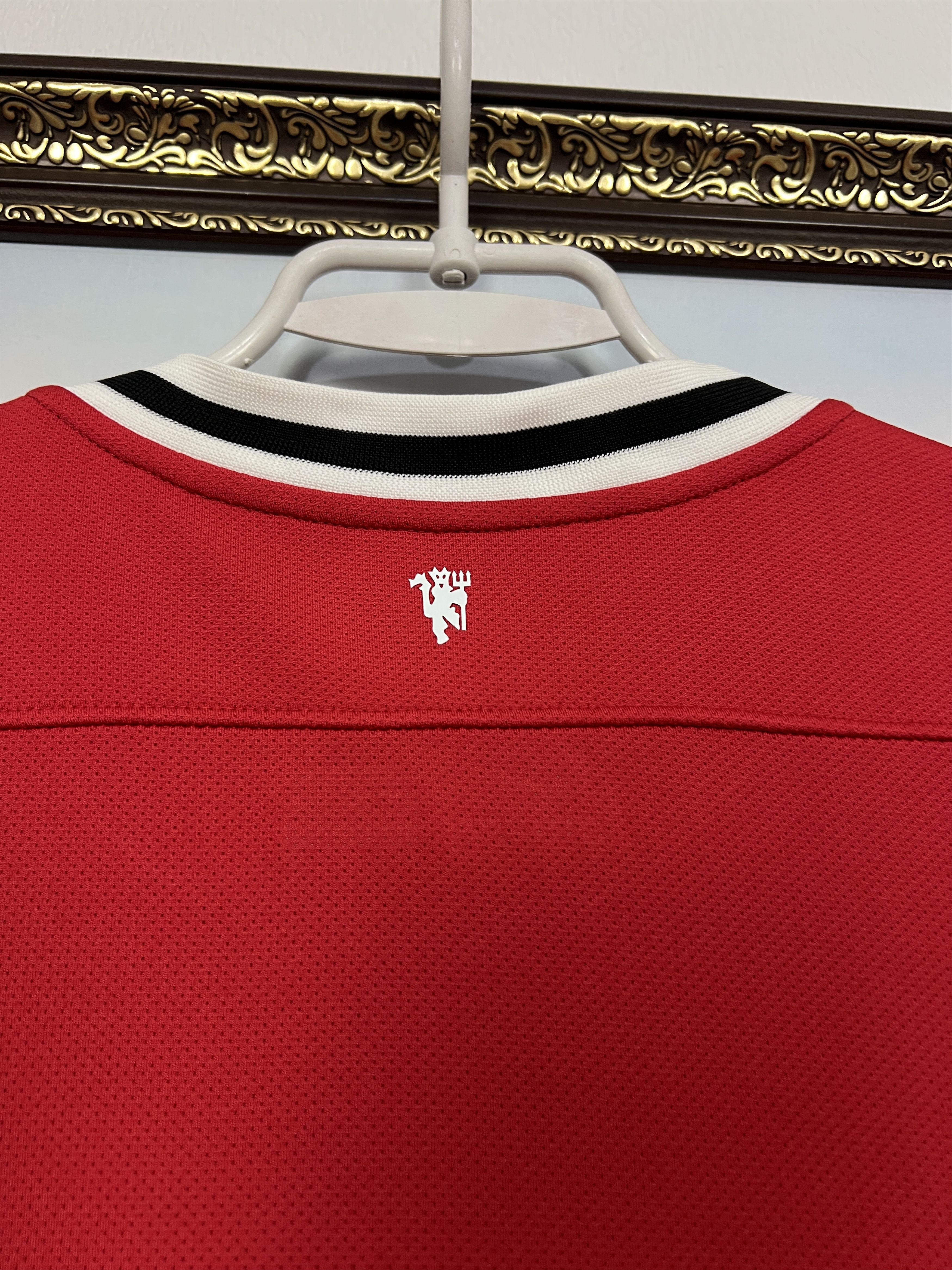 Nike Manchester United football shirt Soccer Nike Jersey Trikot Size US XL / EU 56 / 4 - 11 Thumbnail