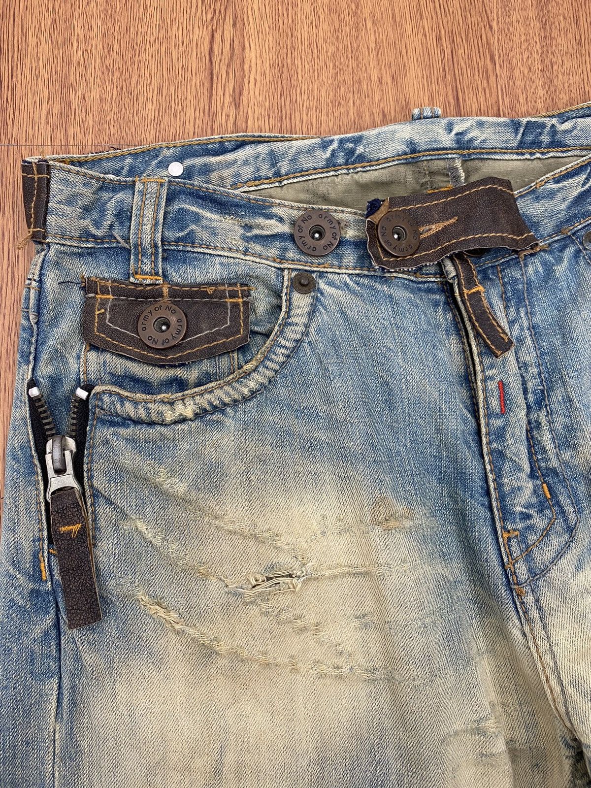 If Six Was Nine × Japanese Brand × Le Grande Bleu (L.G.B.) Army of no mud max distressed jeans Size US 32 / EU 48 - 6 Thumbnail