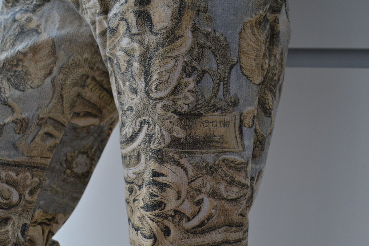 Roberto Cavalli Roberto Cavalli Jeans Pants Renaissance Print Vintage Size US 30 / EU 46 - 10 Thumbnail