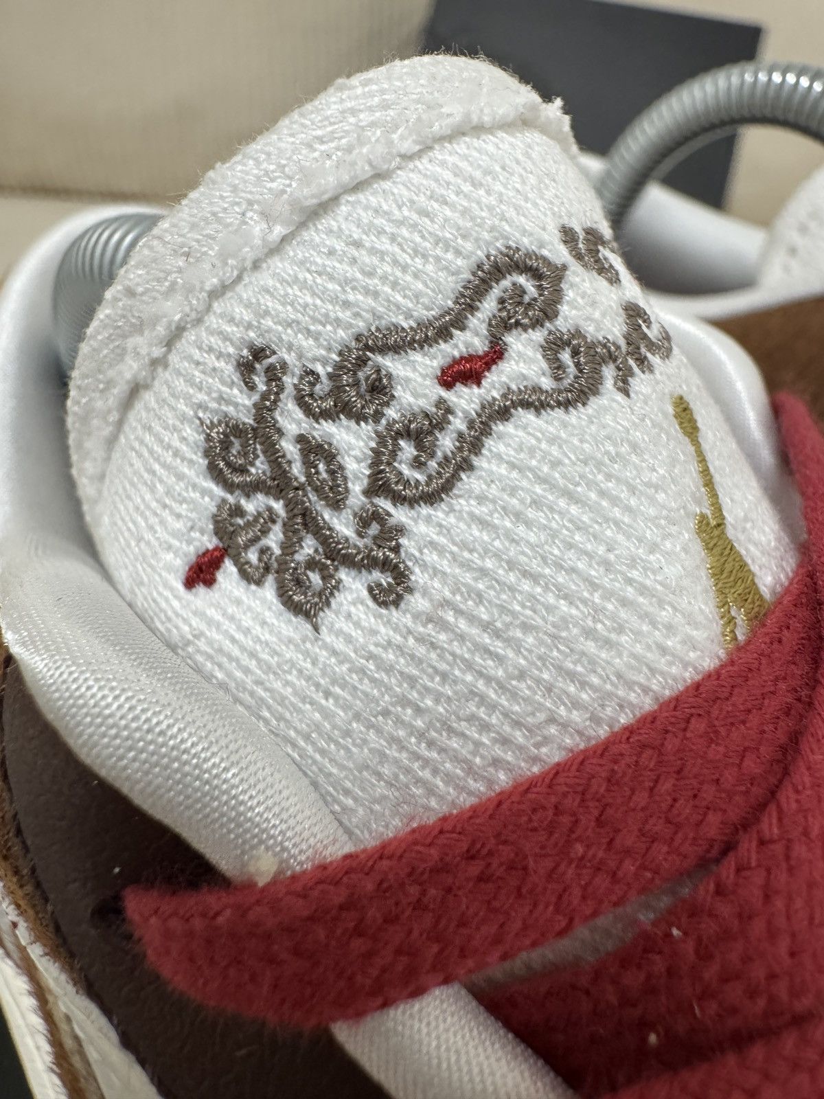 Nike Air Jordan 1 Low SE Size US 8 / EU 41 - 11 Thumbnail