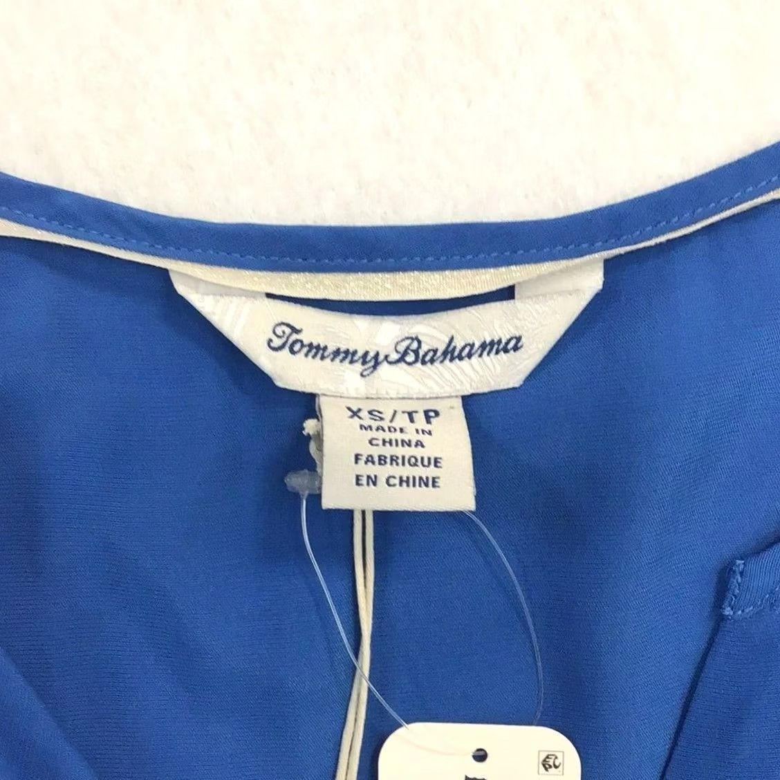 Tommy Bahama VINTAGE Tommy Bahama Blouse Women XS Royal Blue Solid Blouse Womens 1166 US? Size XS / US 0-2 / IT 36-38 - 6 Thumbnail