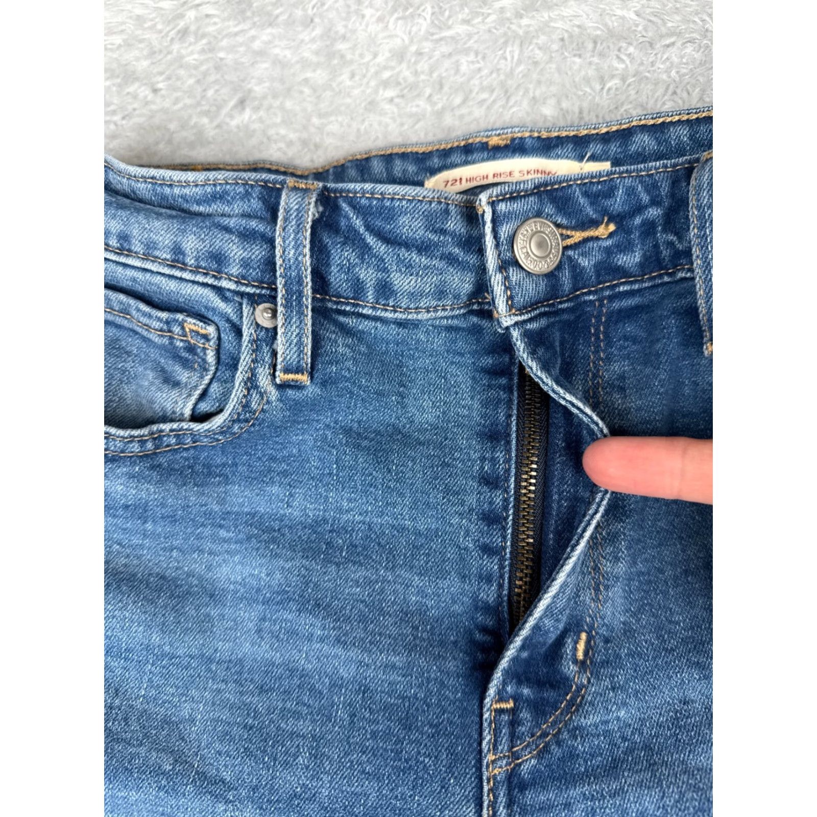 Levi's VINTAGE Levi's Jeans Women 29 Blue Denim Skinny 700 Series High Rise Regular 28x29 Modern Distressed Cotton Blend Casual Womens Jeans Size 29" - 5 Thumbnail