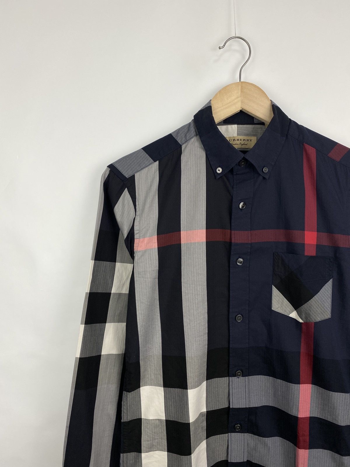 Burberry 🏴󠁧󠁢󠁥󠁮󠁧󠁿 Burberry London England Shirt Rare Retro Hype Size US S / EU 44-46 / 1 - 2 Thumbnail