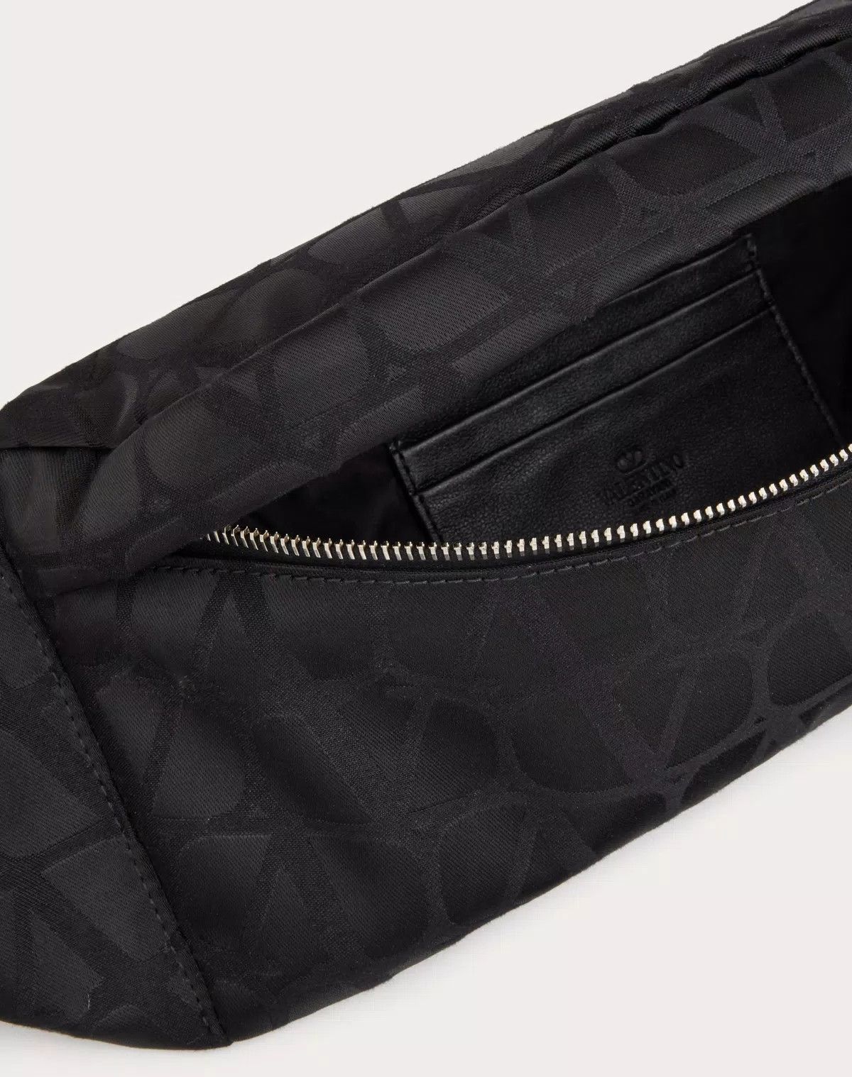 Valentino oc11z0625 Size: OS/Iconographe Nylon Belt Bag in Black Size ONE SIZE - 7 Thumbnail