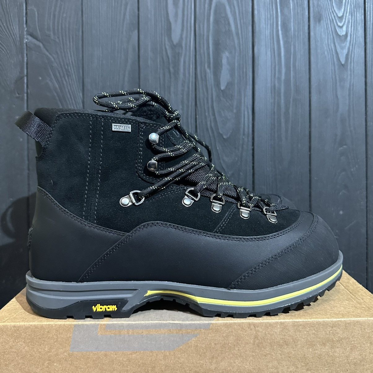 Ugg UGG Women’s Boots Dry Tech Vibram Warm Boots Size40eu 9us7uk Size US 10 / IT 40 - 1 Thumbnail