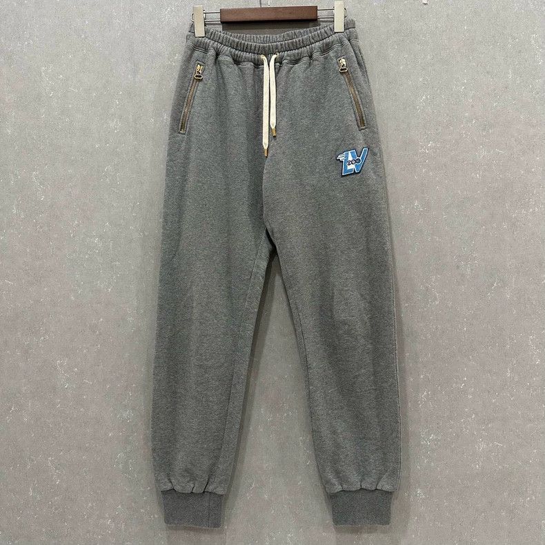 Louis Vuitton Louis Vuitton size xl Sportswear pants with embroidered log Size US 28 / EU 44 - 1 Thumbnail