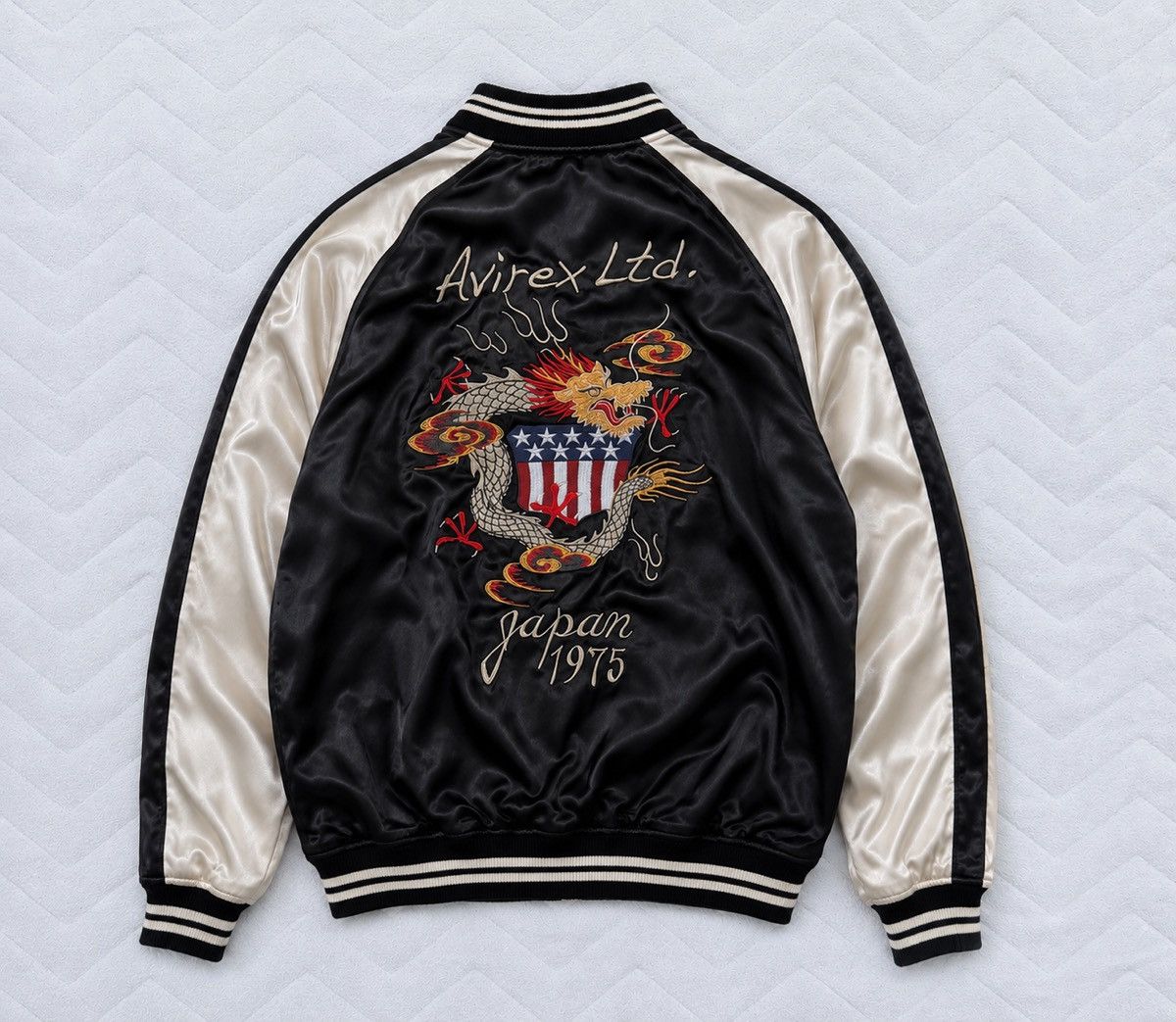 Avirex Avirex Sukajan Satin Rayon Bomber Jacket Tiger Dragon Japan Size US XL / EU 56 / 4 - 1 Thumbnail