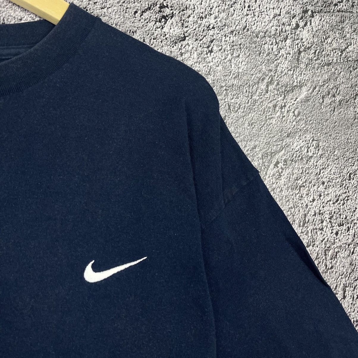 Nike × Vintage 🫐VINTAGE🫐 Nike Little Logo Dark Blue Classic T-Shirt Size US XL / EU 56 / 4 - 3 Thumbnail