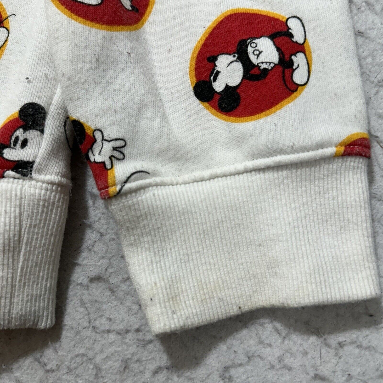 Forever 21 Disney Forever 21 Medium Mickey Mouse Hoodie Fleece Lined Size US M / EU 48-50 / 2 - 17 Thumbnail