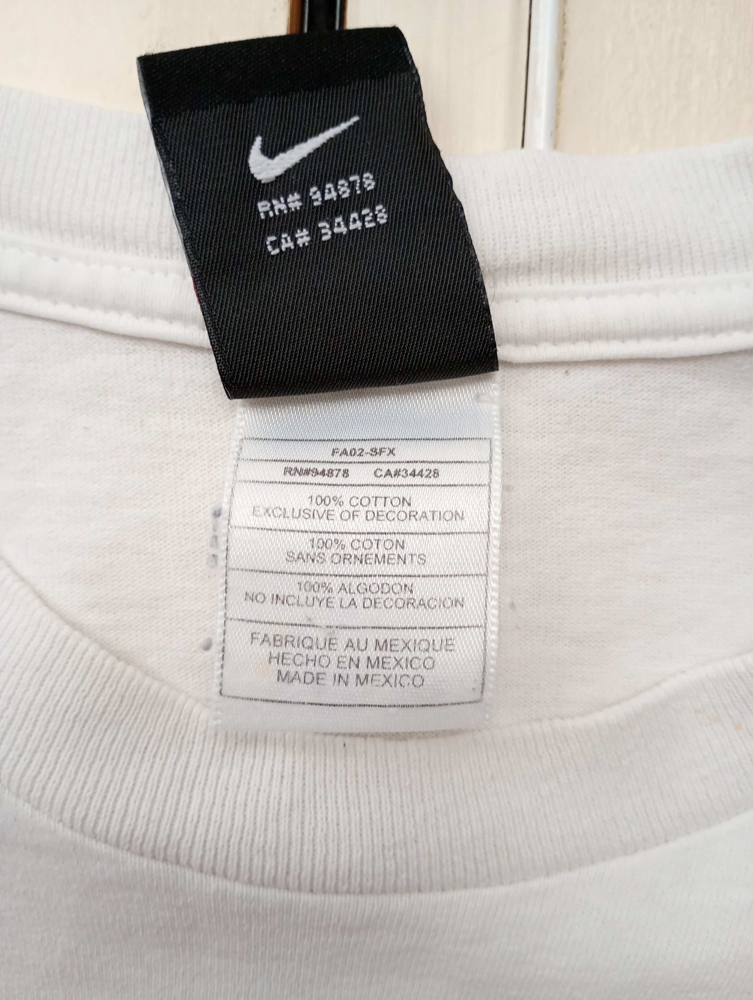 Nike Nike NY Yankees Baseball T-Shirt 2002 Size US XL / EU 56 / 4 - 9 Thumbnail