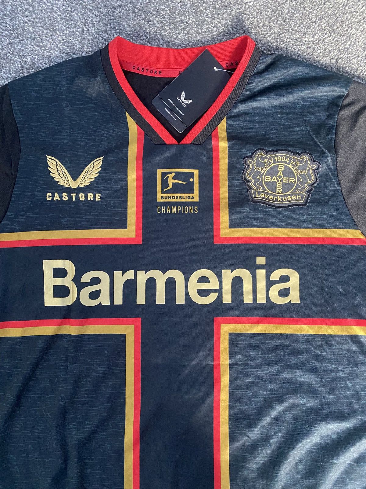 Castore Leverkusen Football Shirt Size US S / EU 44-46 / 1 - 2 Thumbnail
