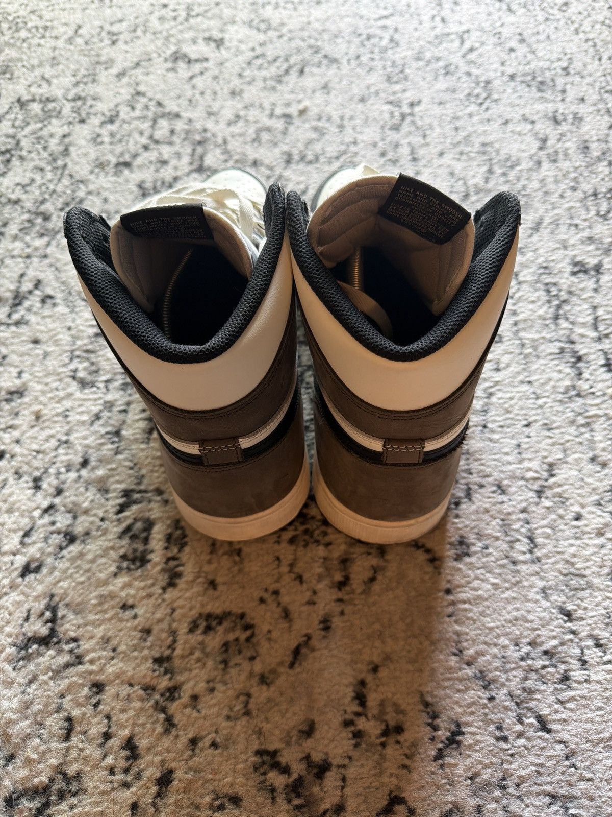 Nike Air Jordan 1 Retro High OG Dark Mocha Size US 10.5 / EU 43-44 - 4 Thumbnail