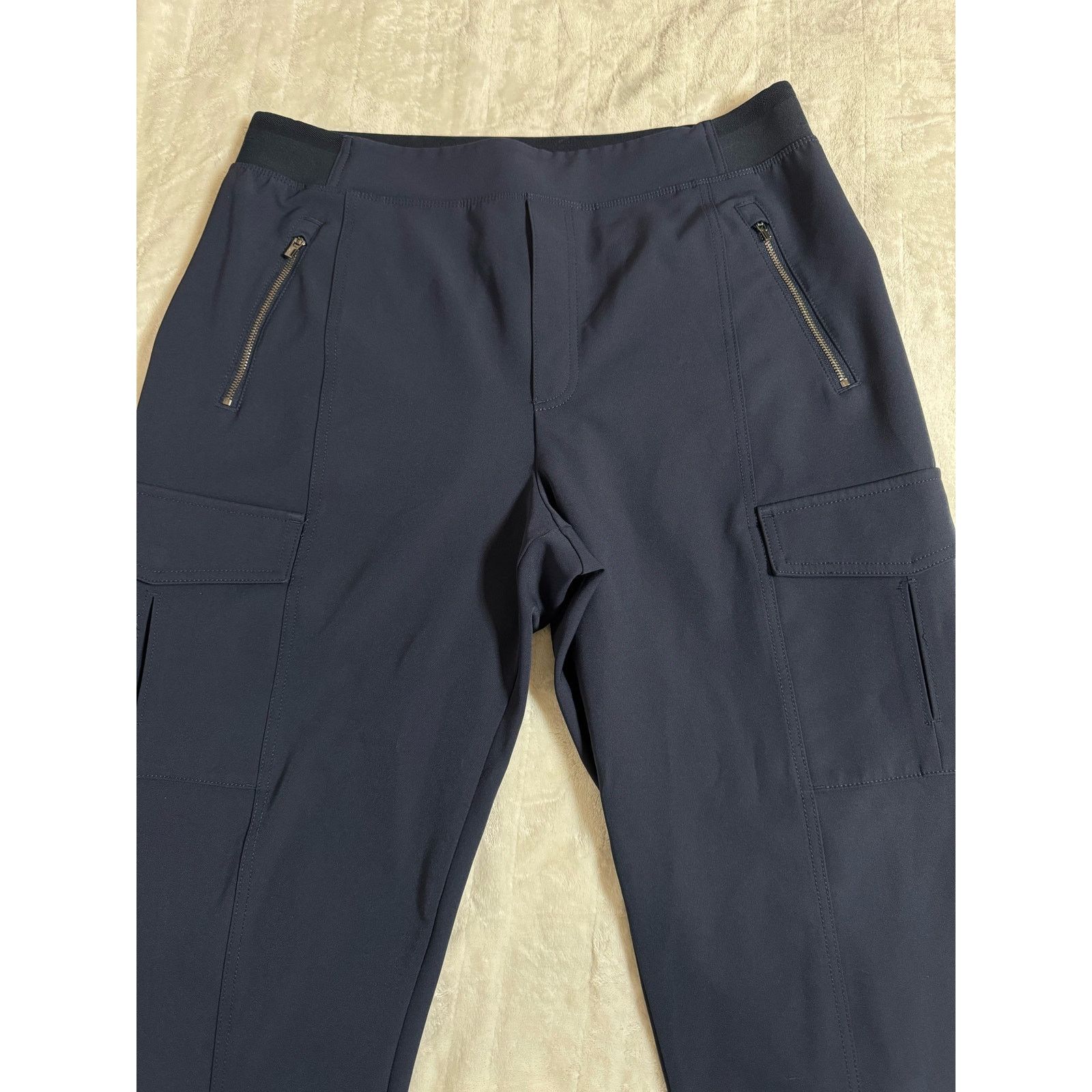 Athleta Athleta Endless Cargo High Rise Jogger Waist Pants Size 14 Size 36" / US 14 / IT 50 - 3 Thumbnail