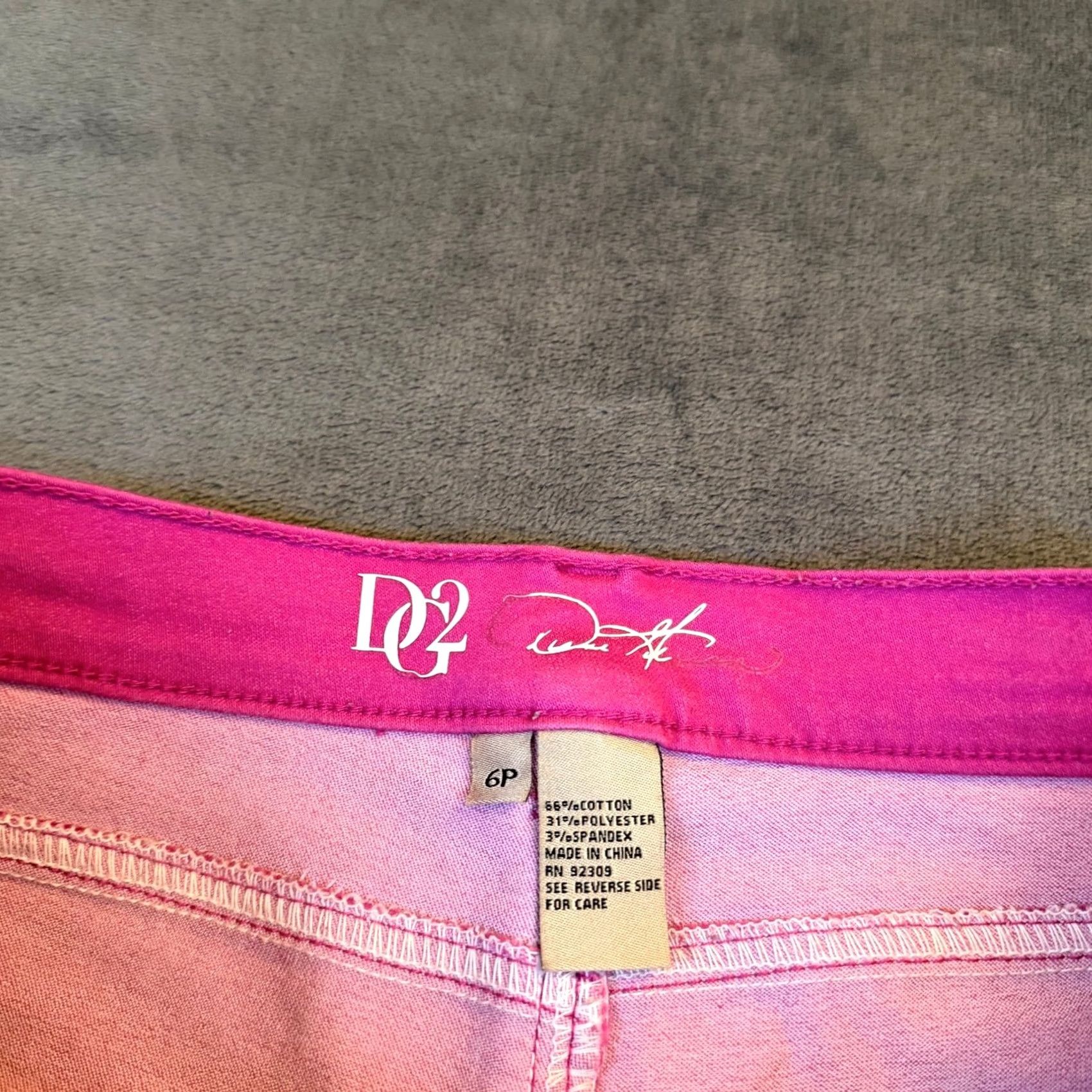 Pinko DG2 Diane Gilman Pink Classic Stretch Jeans Womens 6P Petite Straight Leg Denim 5-Pocket Cuffed Stretch Regular Rise Mid-Continent? Size 28" / US 6 / IT 42 - 2 Thumbnail
