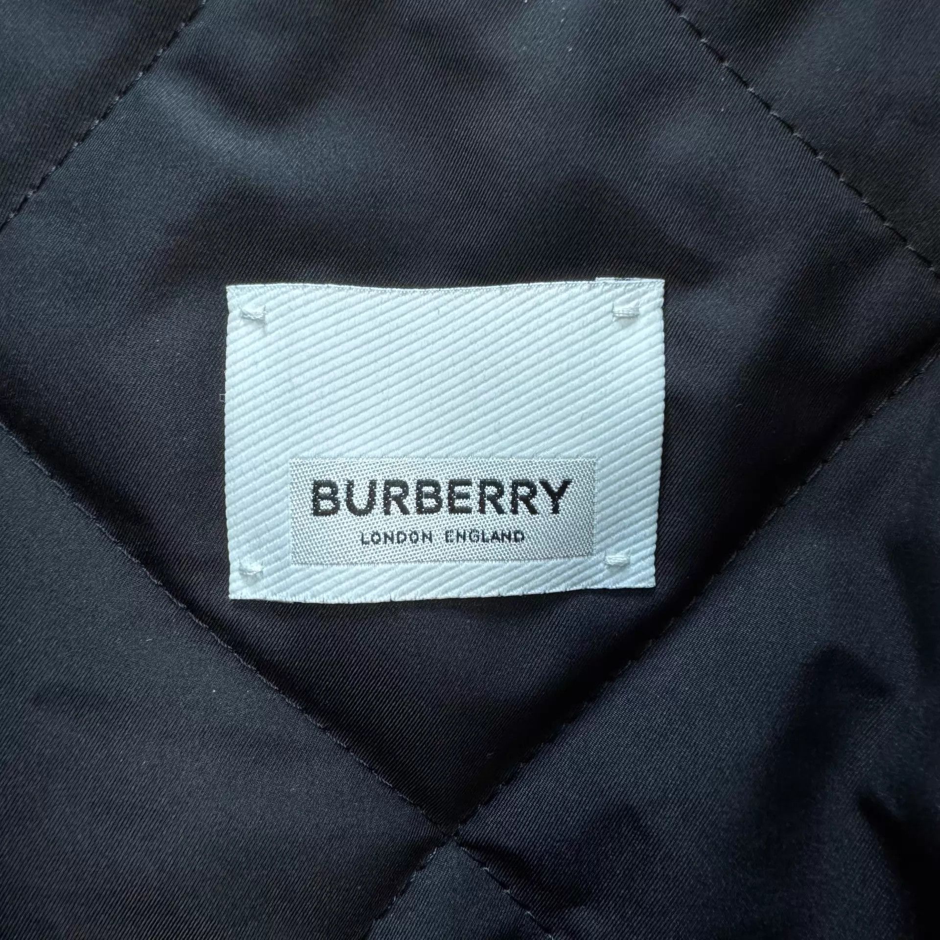 Burberry Burberry colorblocked logo cotton vest coat 50 98N Size US M / EU 48-50 / 2 - 6 Thumbnail
