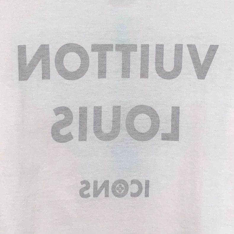 Louis Vuitton Louis Vuitton White logo monogrammed chain cotton crew nec Size M / US 6-8 / IT 42-44 - 4 Thumbnail