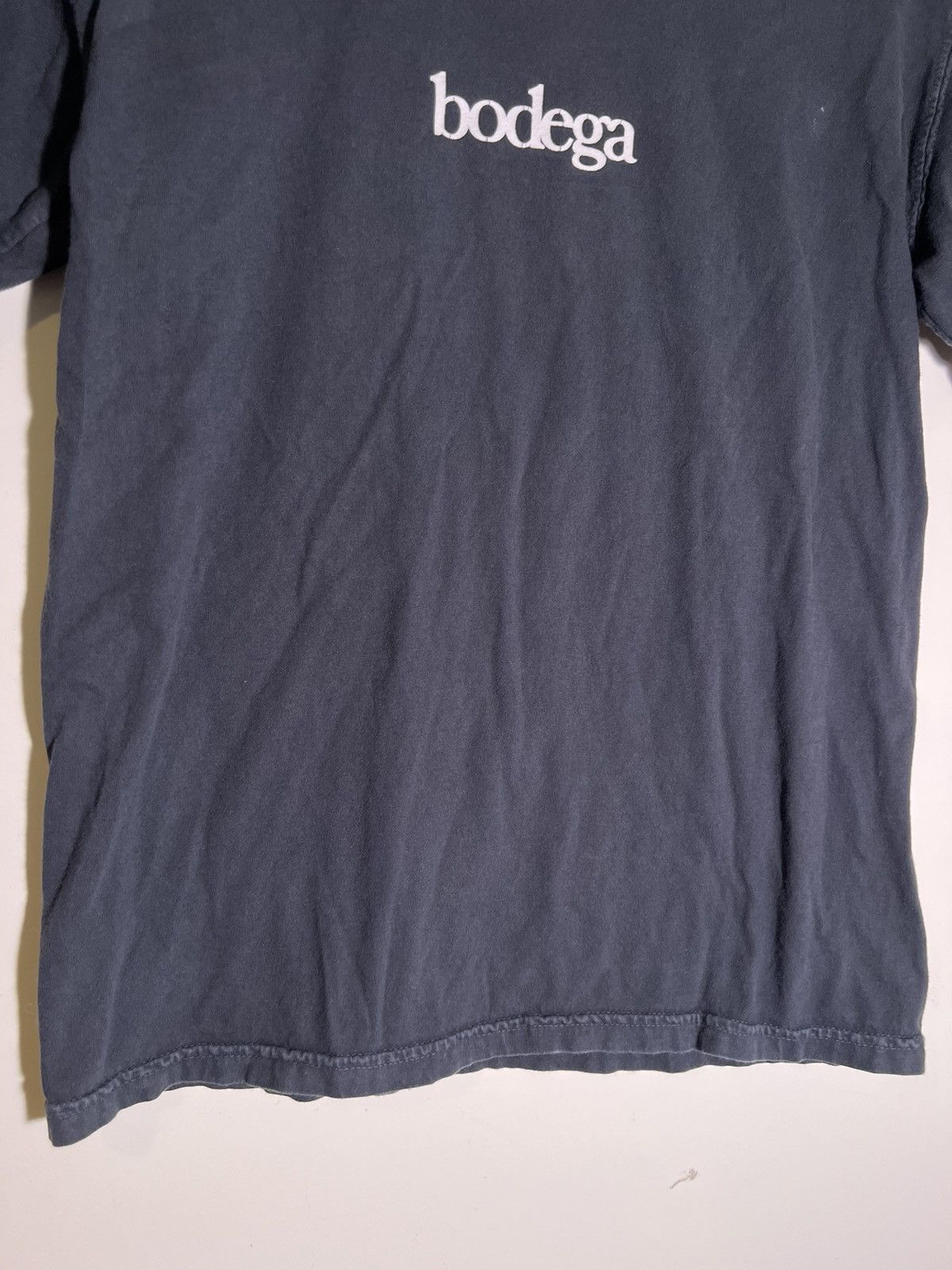 Bodega Bodega Beep Beep Cassette Walkman Radio Designer Retro Shirt Size US S / EU 44-46 / 1 - 5 Thumbnail