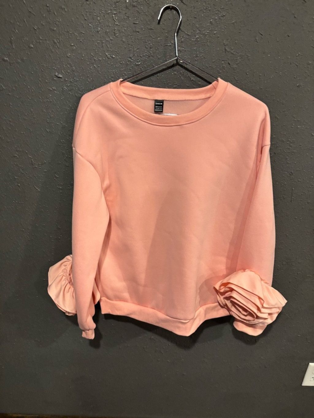 Shein SHEIN Peach Ruffle Sleeve Sweatshirt Size L / US 10 / IT 46 - 1 Thumbnail