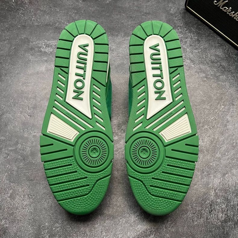 Louis Vuitton Louis Vuitton Louis Vuitton LV Trainer Sneakers Green Whit Size US 12 / EU 45 - 8 Thumbnail