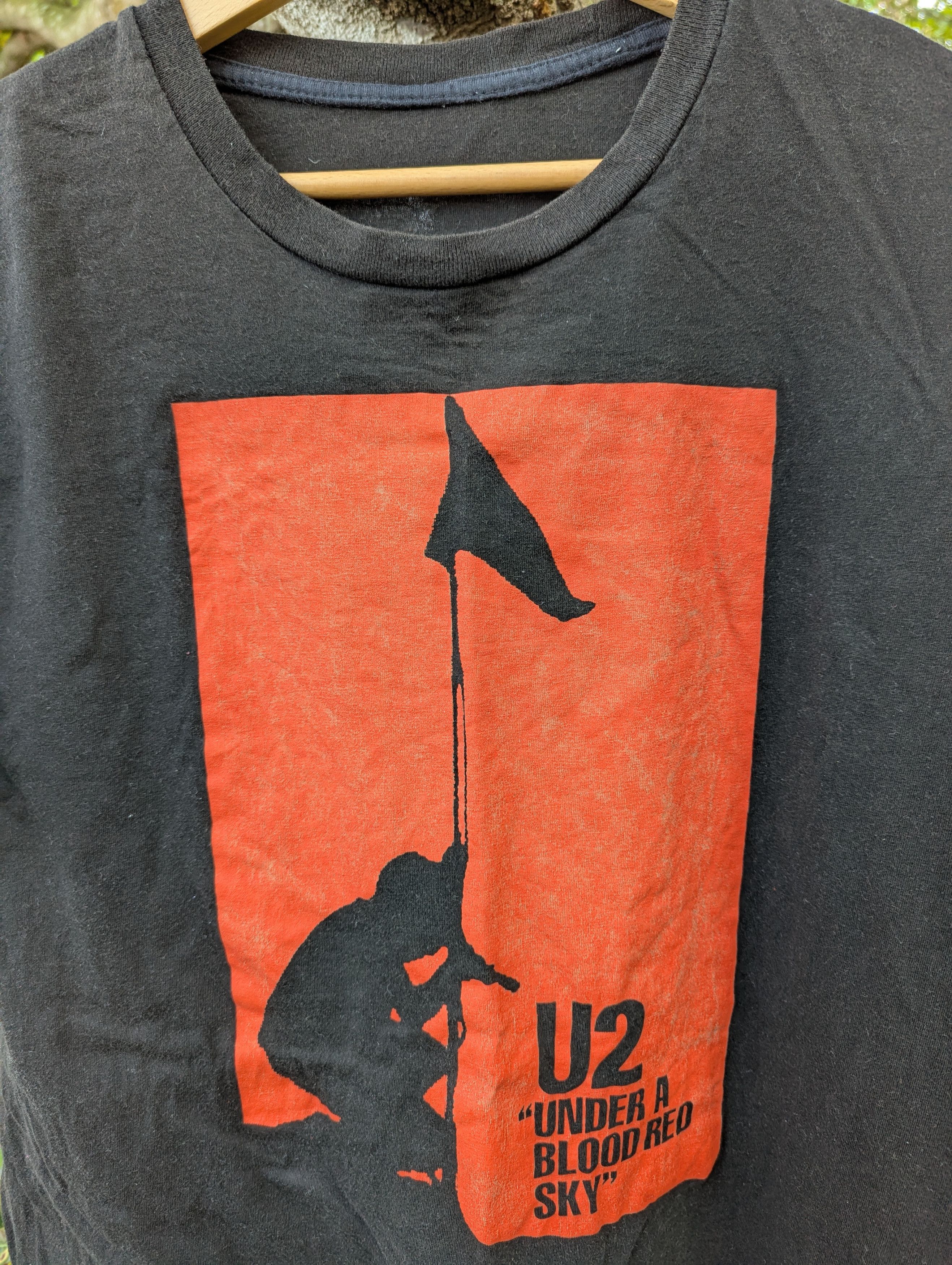 Band Tees U2 Band Tshirt Under A Blood Red Sky Album Size US L / EU 52-54 / 3 - 2 Thumbnail