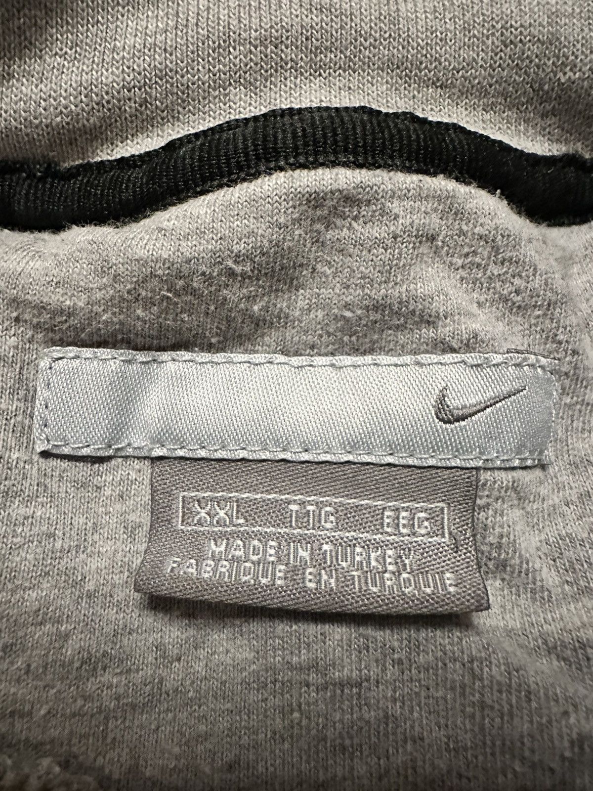 Nike Vintage Y2K Silver Tag Nike Grey Crewneck Size XXL Size US XXL / EU 58 / 5 - 3 Thumbnail