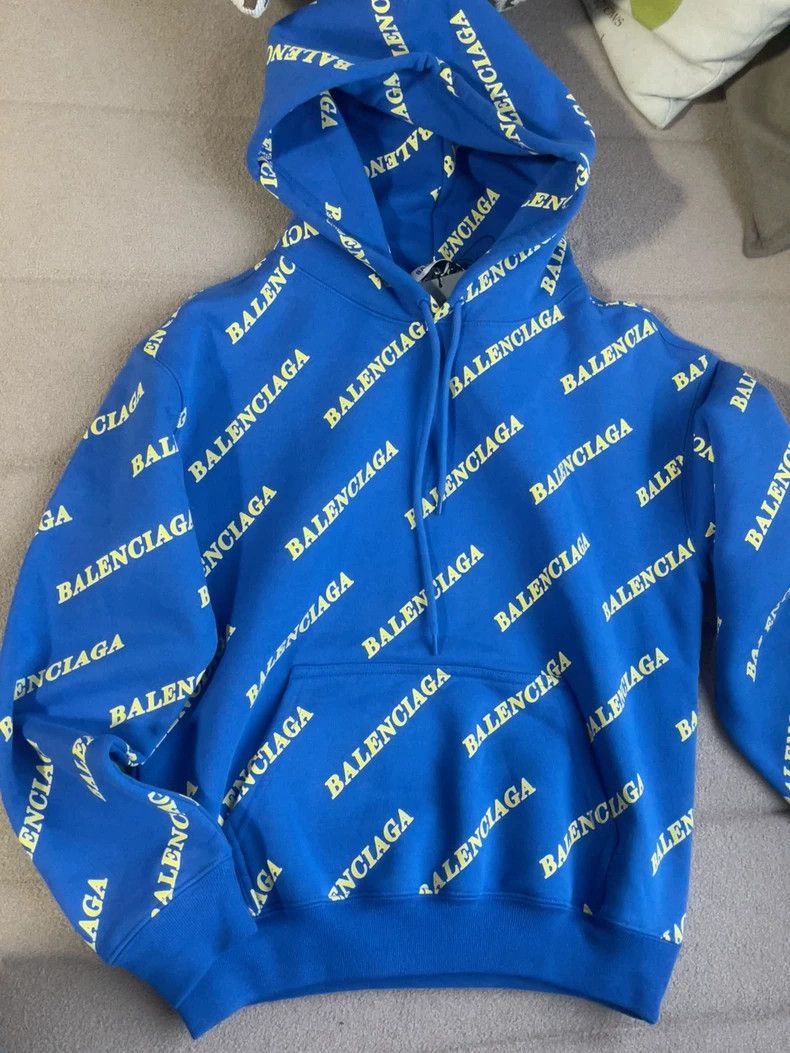 Balenciaga Balenciaga Full logo hoodie Size US XS / EU 42 / 0 - 1 Thumbnail