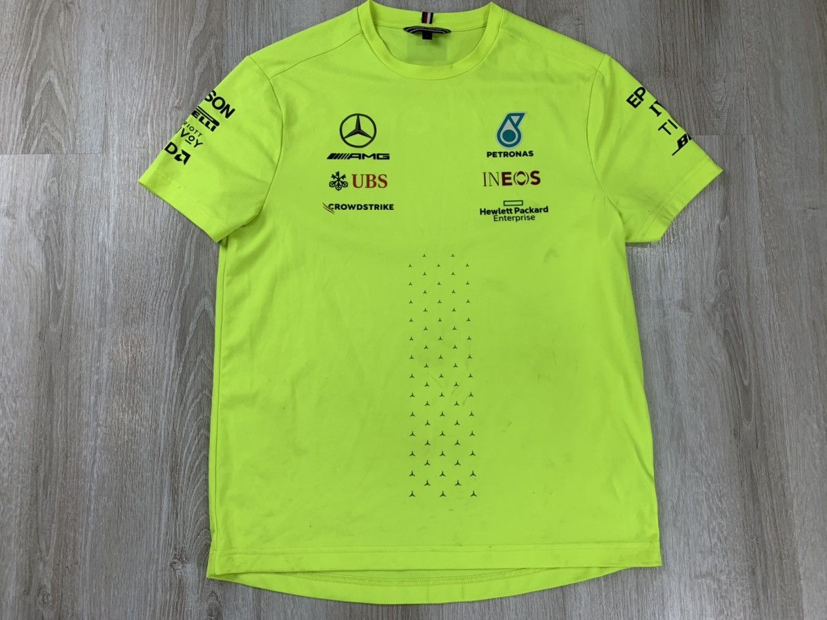 Tommy Hilfiger Mens t shirt Tommy Hilfiger AMG Petronas Formula1 Size S Size US S / EU 44-46 / 1 - 2 Thumbnail