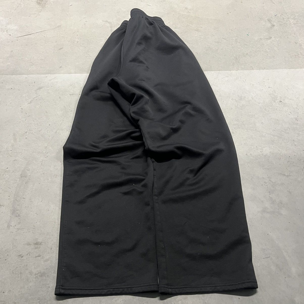 Under Armour × Vintage Crazy Vintage Y2K Baggy Black under armour Sweatpants w/ rip Size US 32 / EU 48 - 5 Thumbnail