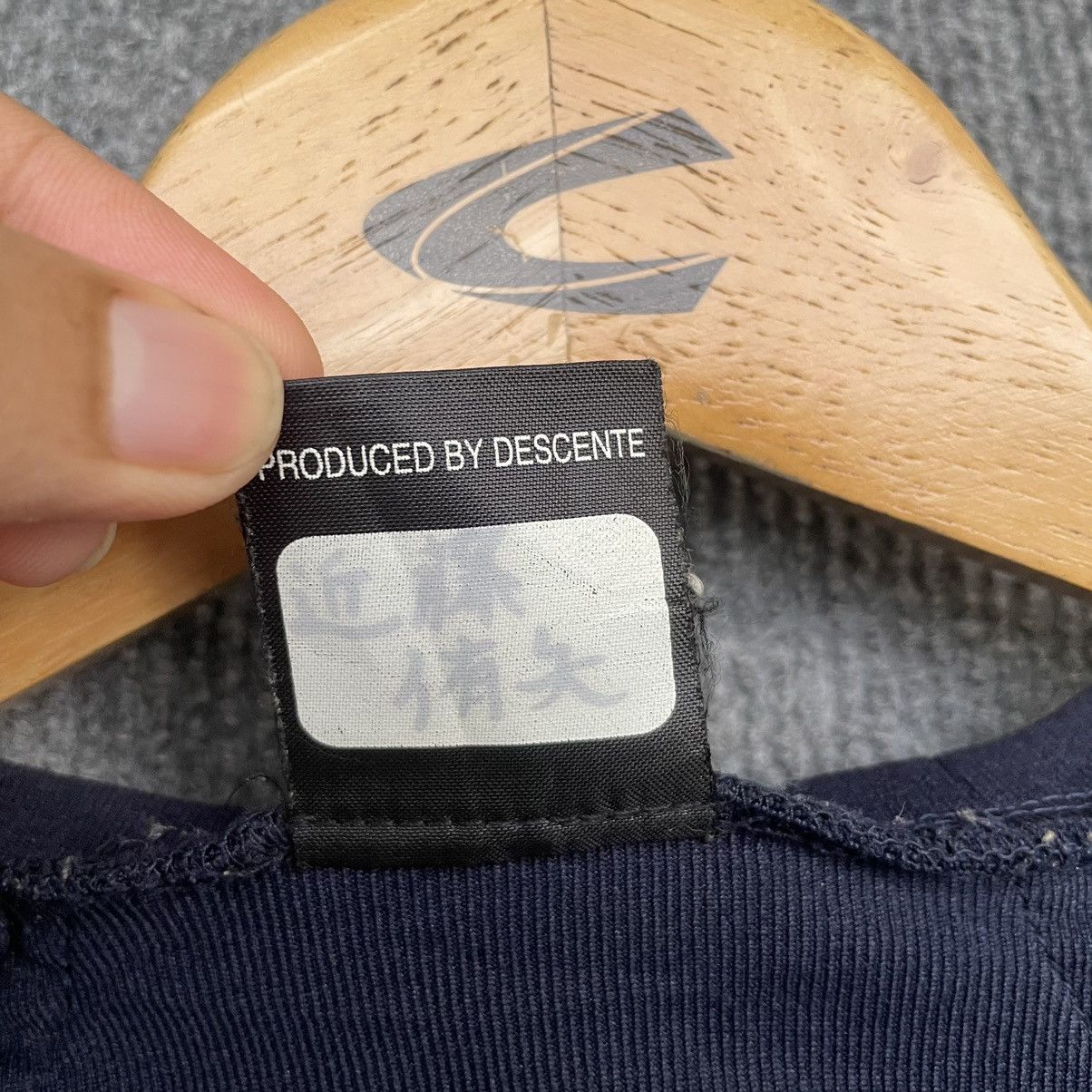 Umbro × Vintage 1990s Umbro Center Logo Nylon Sweatshirt Size US L / EU 52-54 / 3 - 5 Thumbnail