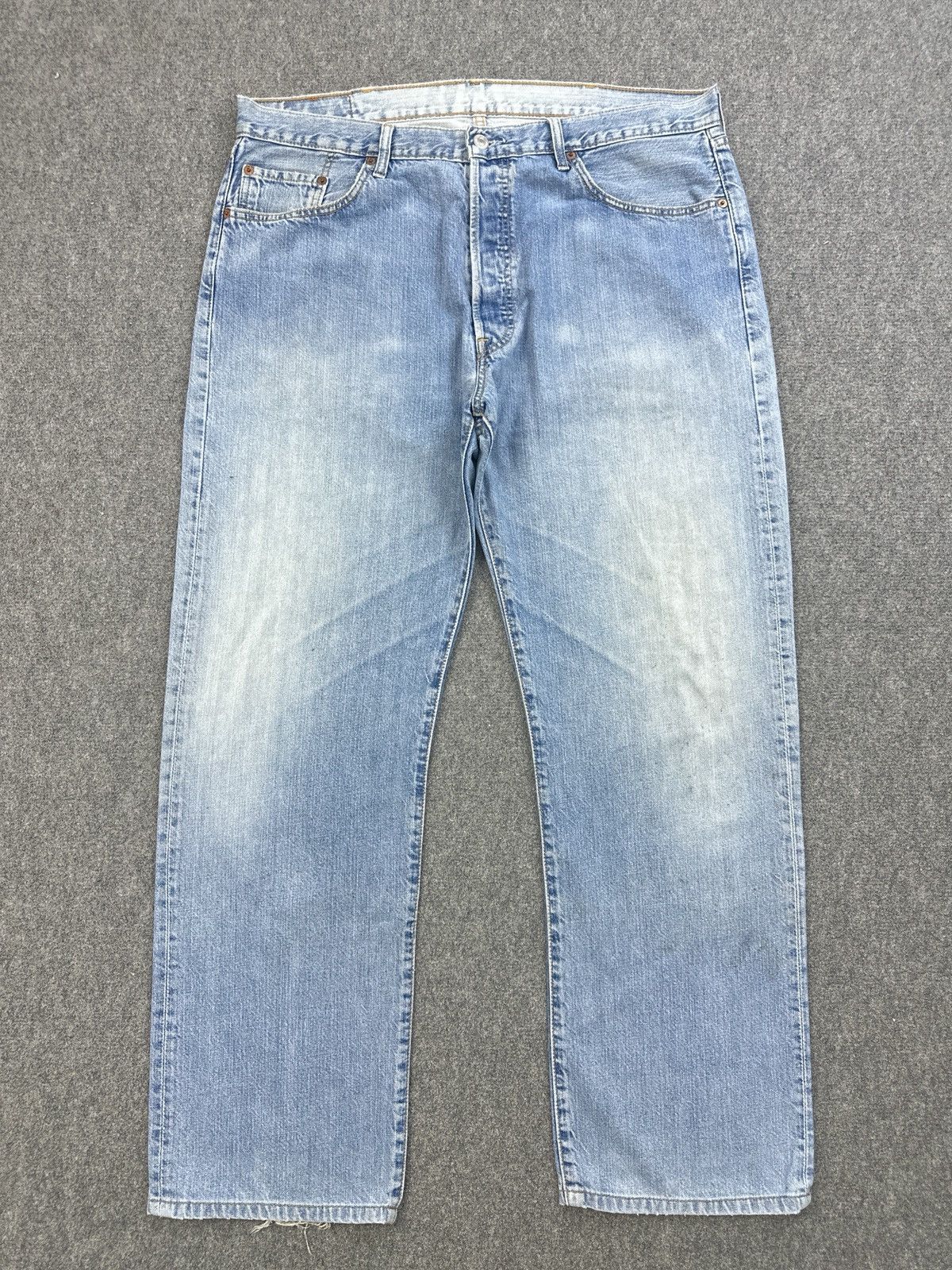 Levi's Vintage Levis 501 Faded Blue Jeans SA0002 Size US 37 - 1 Thumbnail