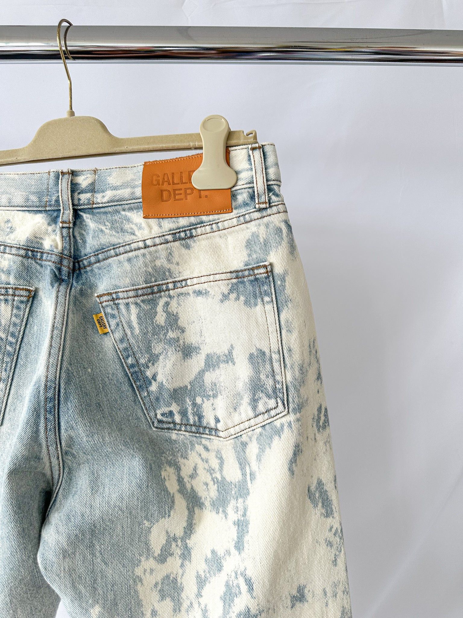 Gallery Dept. Gallery Dept Levi 501 Surf Side Beached Reworked Jeans Size US 32 / EU 48 - 12 Thumbnail