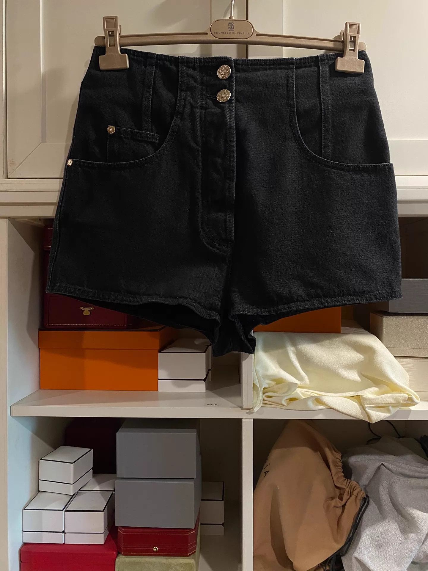 Chanel Chanel High-Waisted Flattering Authentic Shorts Size 40 Size 28" / US 6 / IT 42 - 1 Thumbnail