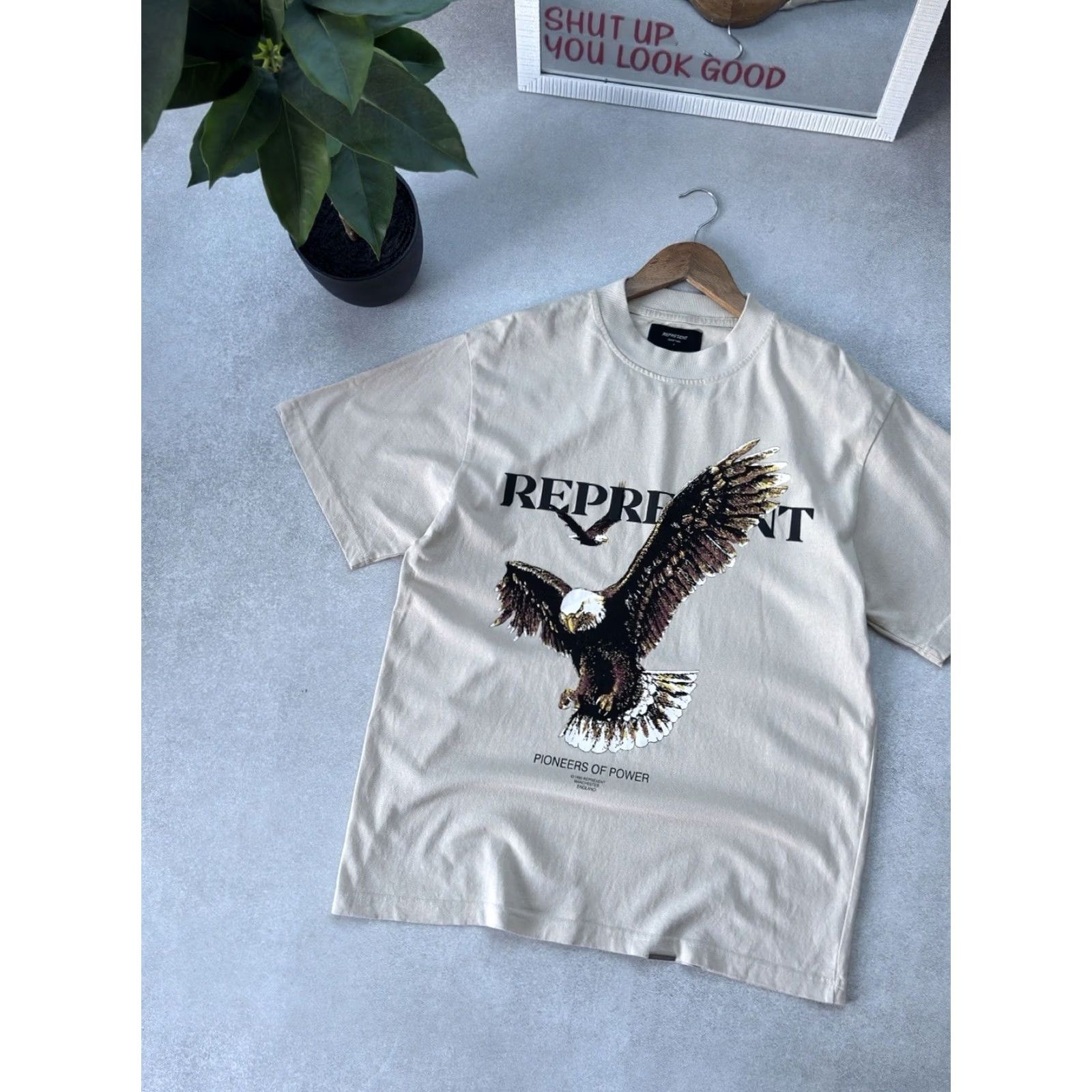 Vintage VINTAGE Represent Y2K Eagle Big Logo Beige Men T Shirt S Oversized Shirt Mens Size US S / EU 44-46 / 1 - 3 Thumbnail