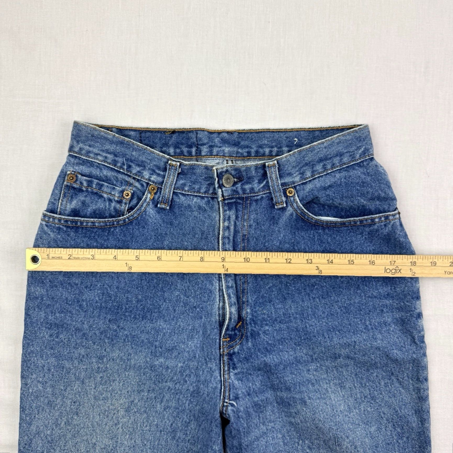 Levi's VINTAGE Levi's 505 Jeans Women's 14 High Waisted Hipster Denim 90s Blue **Levi's** 505 Jeans Womens 14 High Waisted Hipster Denim 90s Size 36" / US 14 / IT 50 - 7 Thumbnail