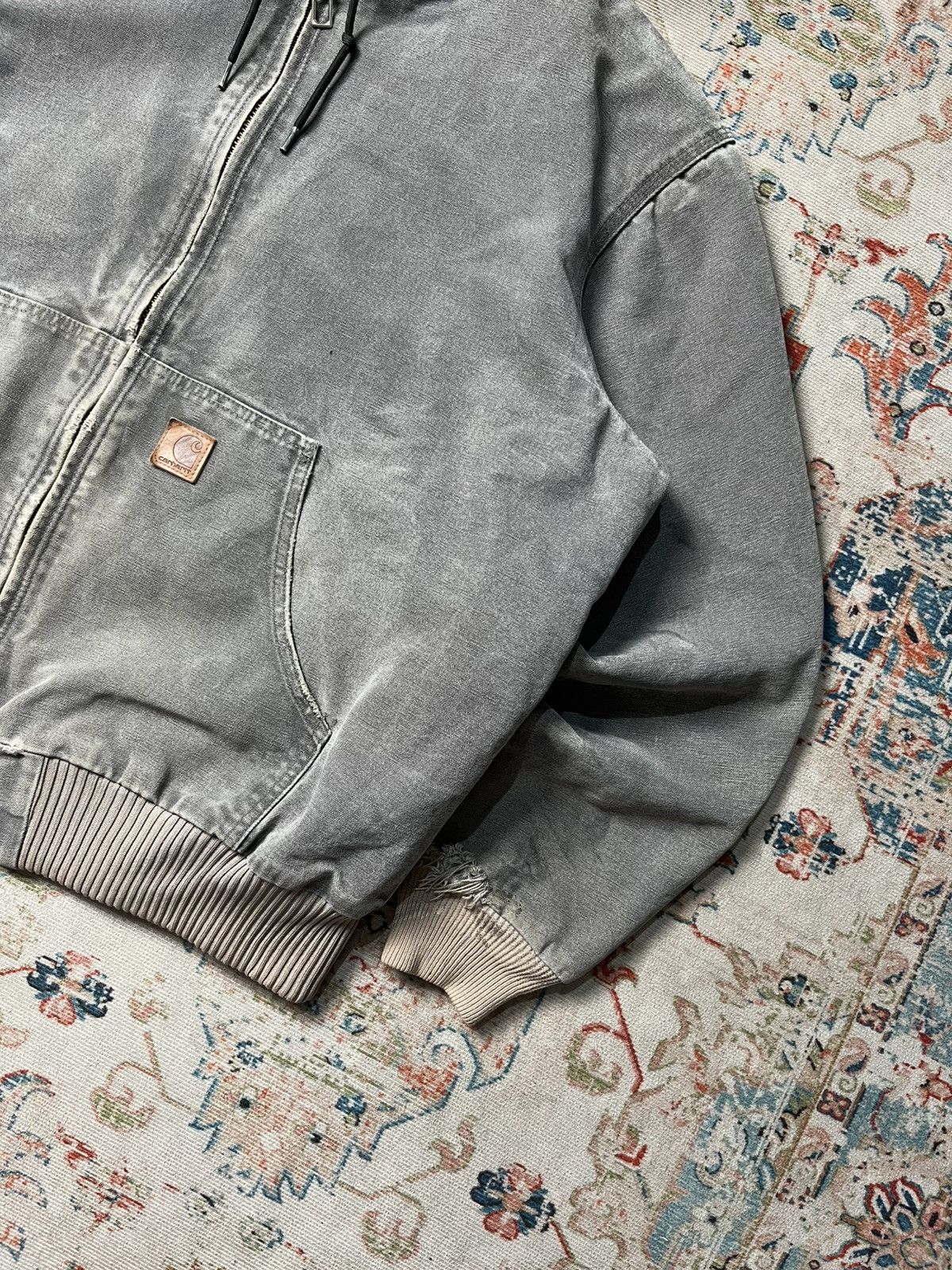 Carhartt Vintage Thrashed Carhartt J130GVL Active Jacket Gravel Grey Size US XL / EU 56 / 4 - 4 Thumbnail
