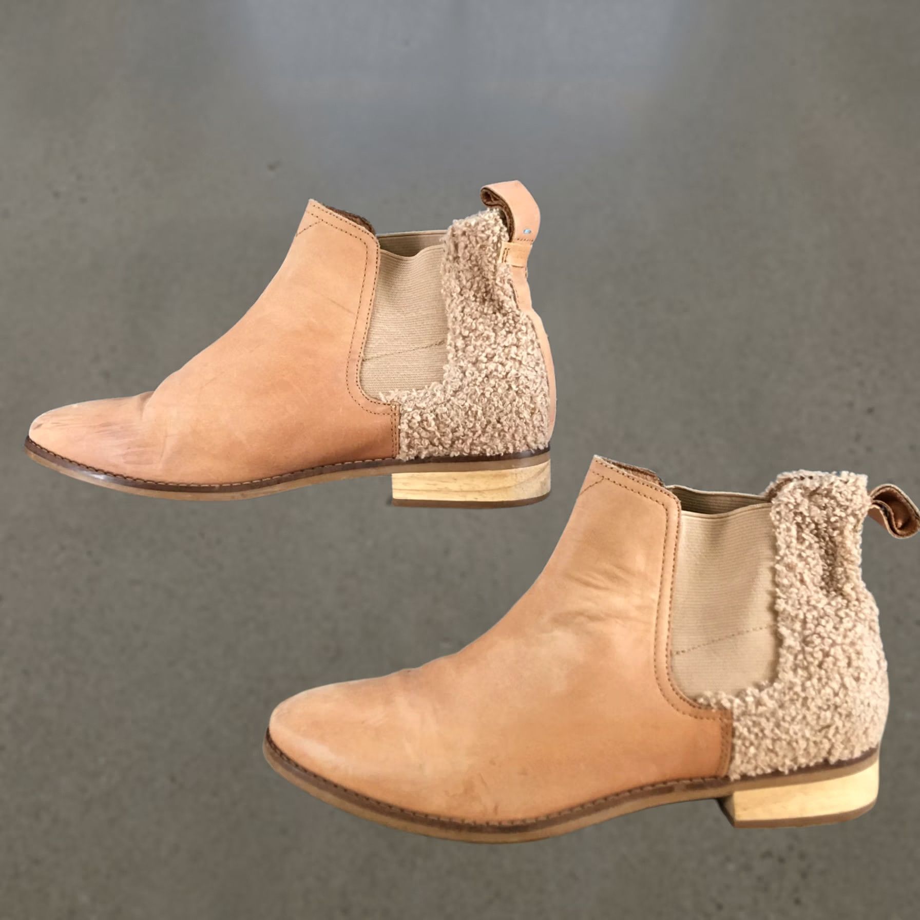 Toms TOMS Boots Womens 8.5 Ella Casual Pull On Chelsea Ankle Bootie Brown Leather Boots Ella 8.5 Womens Brown Leather Casual Chelsea Bootie Size US 9 / IT 39 - 1 Thumbnail