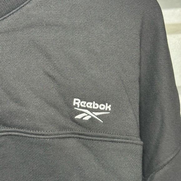 Reebok NWT REEBOK WOMEN’S BLACK CREWNECK SZ 2XL XXL Size XXL / US 16-18 / IT 52-54 - 4 Thumbnail